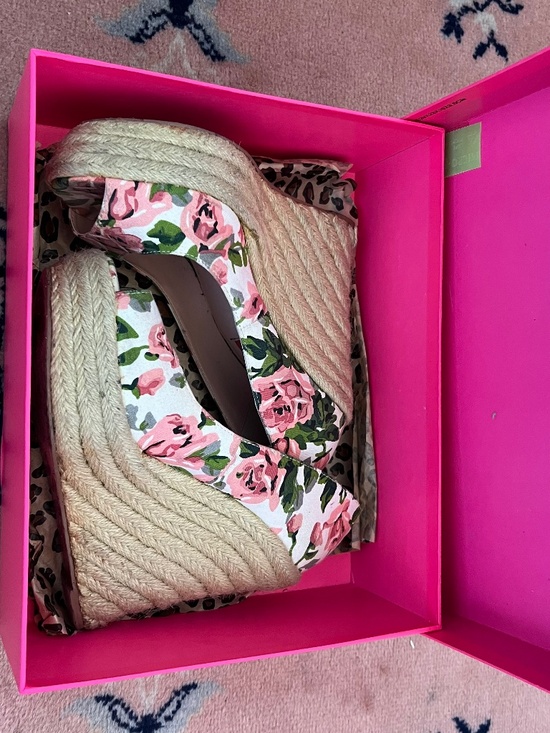 Betsey Johnson Shoes - Betsey Johnson shoes Valll